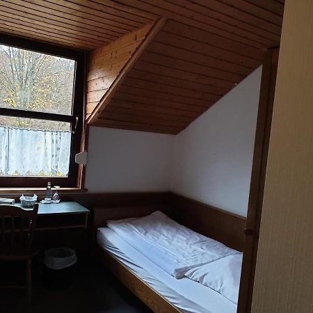 Autobahnraststatte Und Hotel Riedener Wald Ost Hausen  Zewnętrze zdjęcie